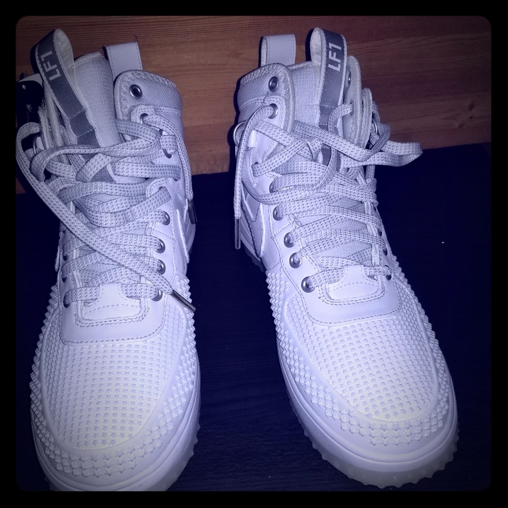 Nike lunar force 1